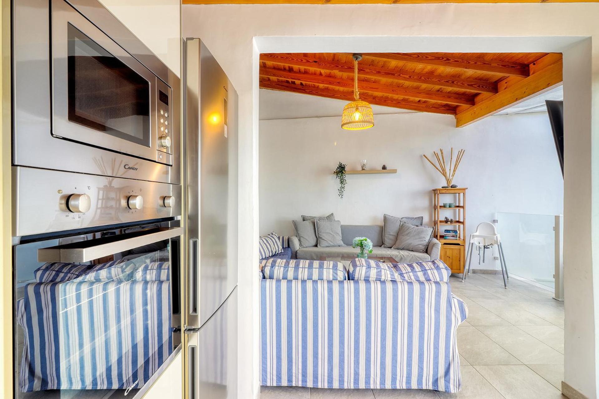 Ferienhaus Big Terraced House, 100M To The Beach, With Bbq And Sea View Guincho (Tenerife)